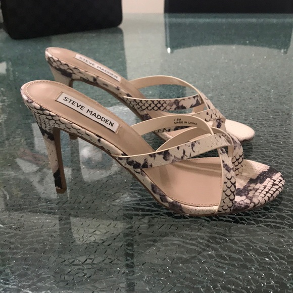 NWOT Steve Madden Sandal heel - Picture 3 of 5